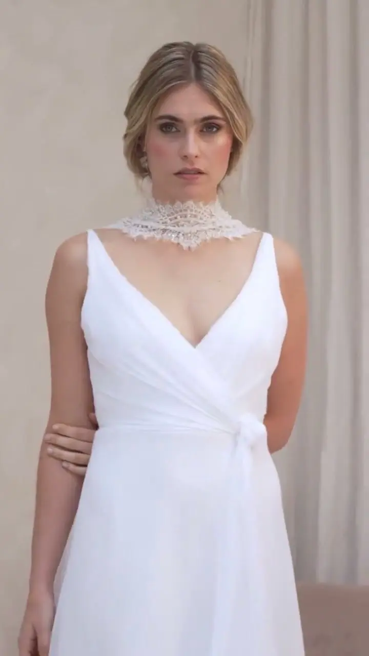 Flor Pierro Atelier — Vestidos de novia minimalistas y de alta costura a medida